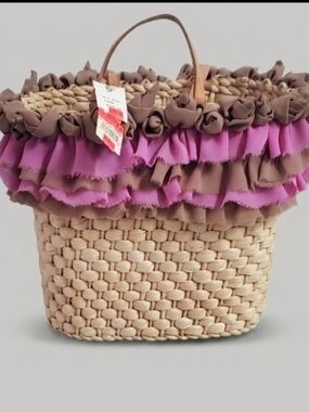 Woven Ruffle Trim Tote in Pink and Brown